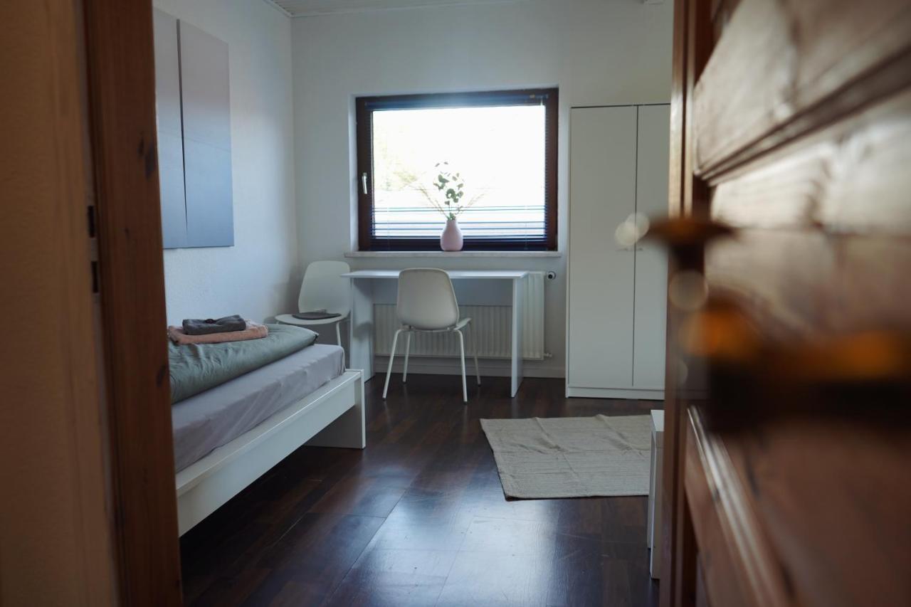 Unique: Geraeumig - Bhf-Nah - Parkplatz - Netflix Apartment Bremen Exterior photo